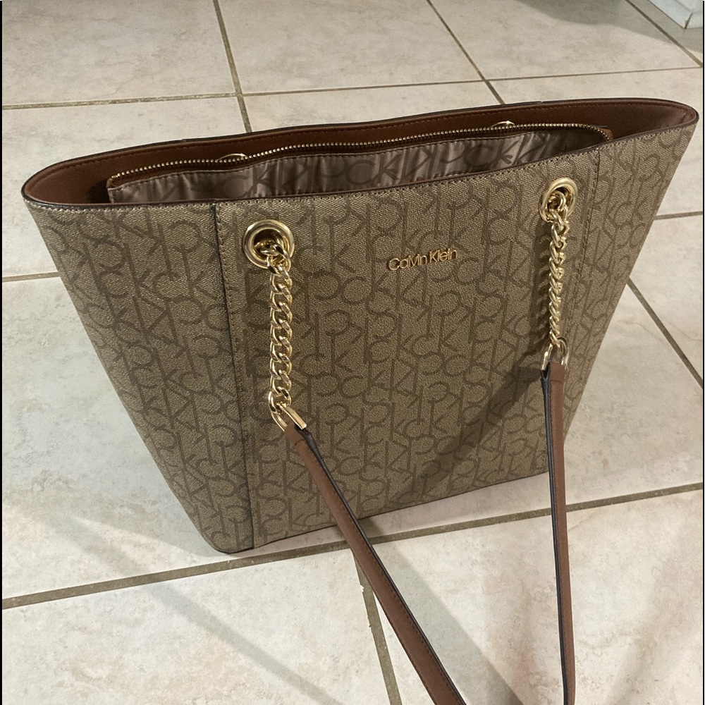 Brand New Calvin Klein Tote Bag 10/10 Condition